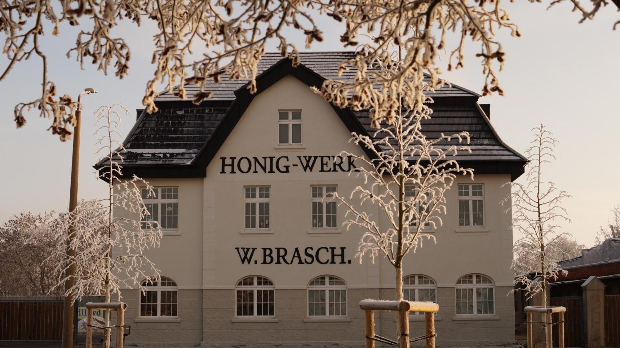 Remise Brasch - Zwischen Bahnhof Und Elbe Apartment Wittenberge Exterior foto
